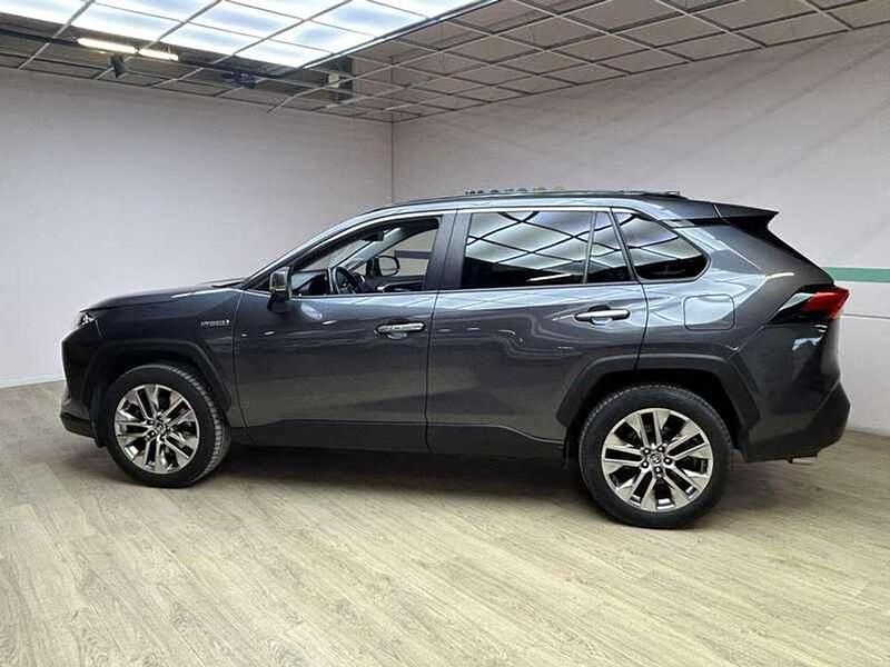 Usata Toyota RAV4 Hybrid Lounge 222 CV (163 kW) 2021 Grigio SUV