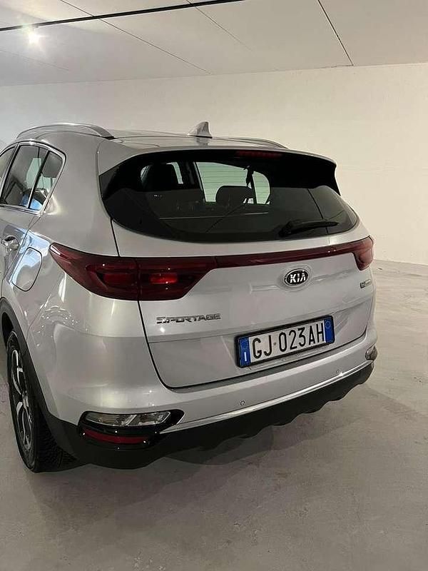 Usata Kia Sportage Style 136 CV (100 kW) 2022 Argento SUV