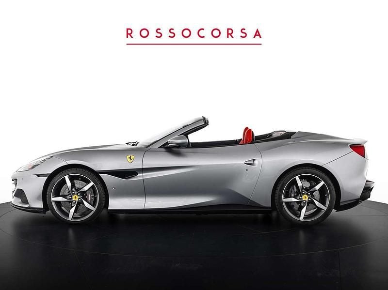 Usata Ferrari Portofino 620 CV (456 kW) 2022 Grigio titanio metallizzato Cabrio