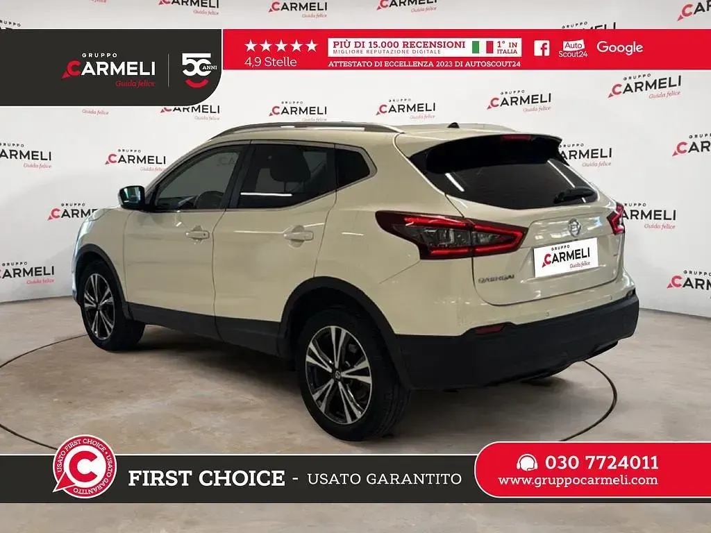 Usata Nissan Qashqai Acenta Premium 140 CV (102 kW) 2021 Bianco SUV