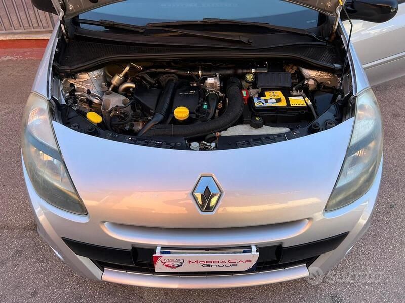 Usata Renault Clio II 75 CV (55 kW) 2011 Grigio Utilitaria