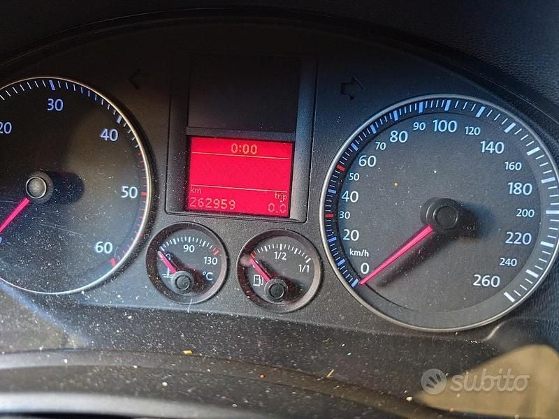 Usata VW Golf IV 105 CV (77 kW) 2005 Grigio Berlina