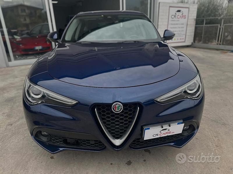 Usata Alfa Romeo Stelvio Executive 190 CV (139 kW) 2020 Blu SUV