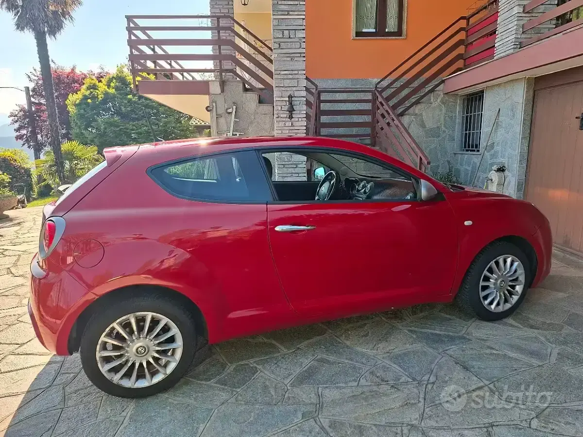 Usata Alfa Romeo MiTo 77 CV (56 kW) 2016 Rosso Utilitaria