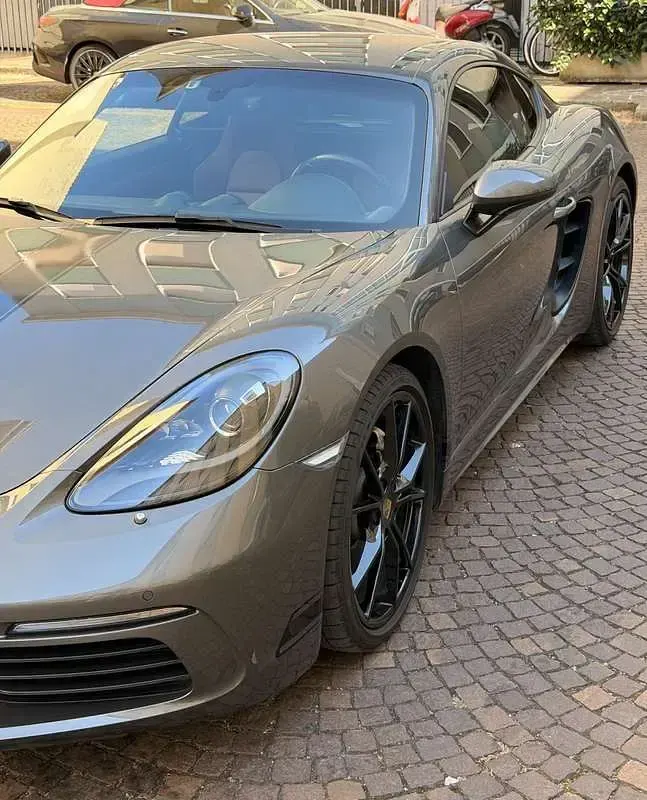 Usata Porsche 718 Edition 299 CV (219 kW) 2024 Coupé