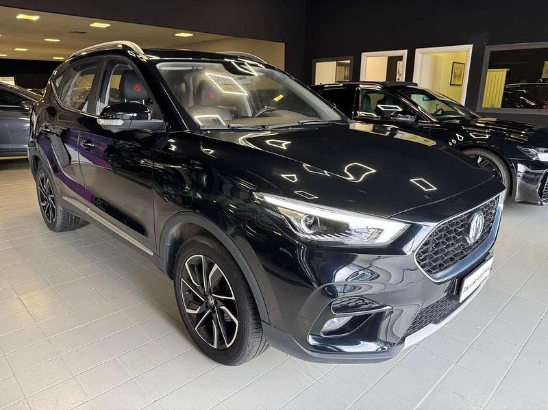 Usata MG ZS Luxury 106 CV (77 kW) 2025 Nero SUV