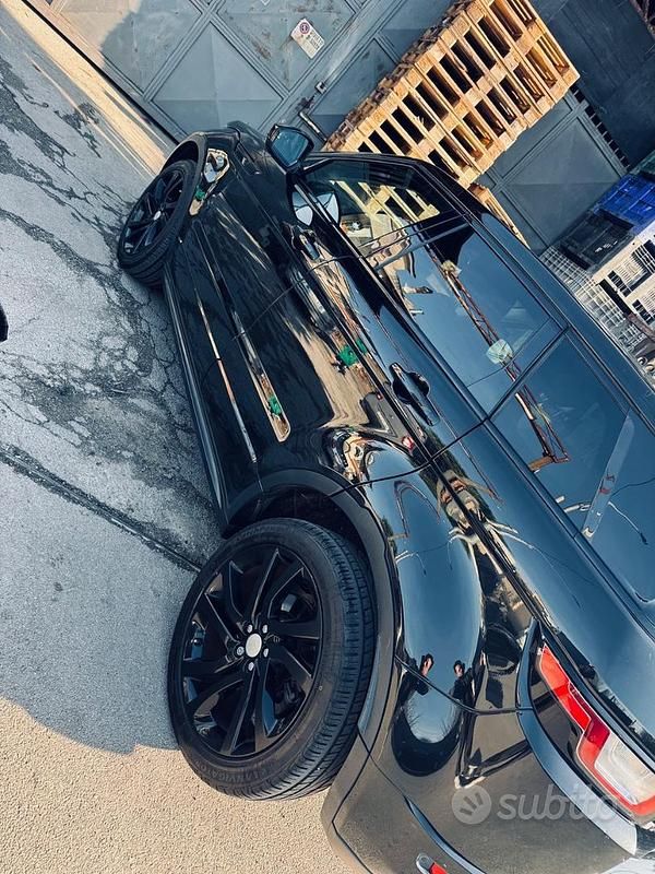 Usata Land Rover Range Rover evoque 2018 Nero Monovolume