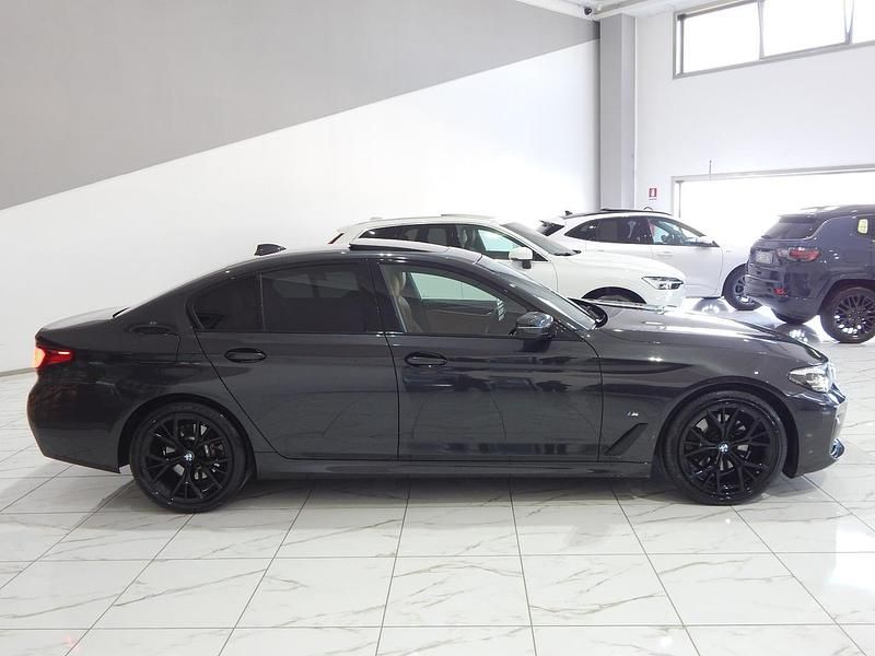 Usata BMW 520 M Sport 190 CV (139 kW) 2022 Grigio Berlina