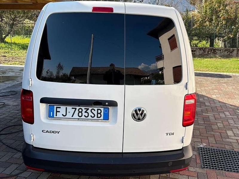 Bianco Usata 2017 VW Caddy Monovolume | 14.000 € (Buon prezzo) - Immagine 1/4