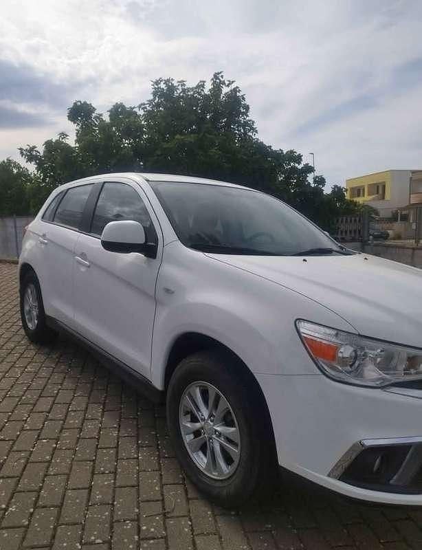 Usata Mitsubishi ASX Inform 117 CV (86 kW) 2019 SUV