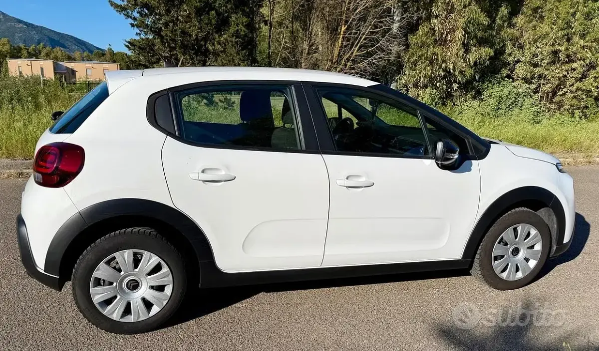 Usata Citroën C3 Feel 102 CV (75 kW) 2022 Bianco Utilitaria