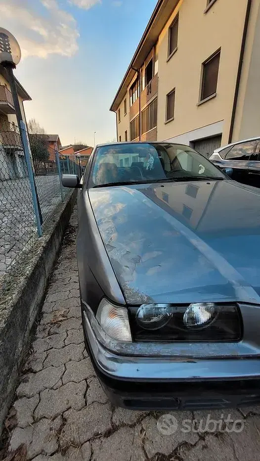 Usata BMW 318 115 CV (84 kW) 1995 Grigio Berlina