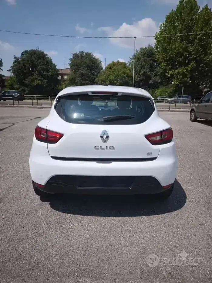 Usata Renault Clio IV 90 CV (66 kW) 2012 Bianco Berlina