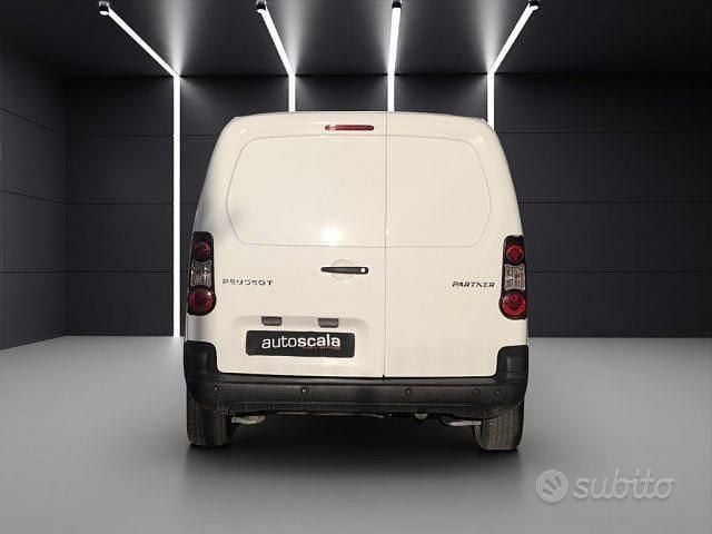 Usata Peugeot Partner Comfort 90 CV (66 kW) 2015 Bianco Monovolume