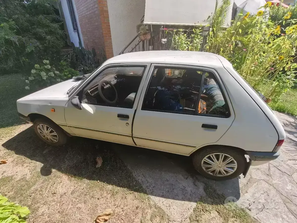 Usata Peugeot 205 54 CV (39 kW) 1991 Bianco Berlina