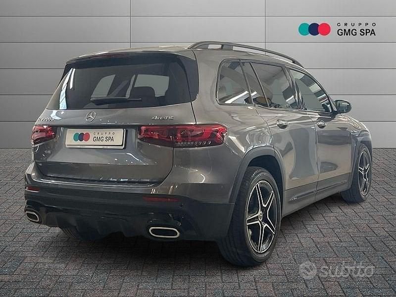Usata Mercedes GLB200 Premium 150 CV (110 kW) 2021 Grigio SUV