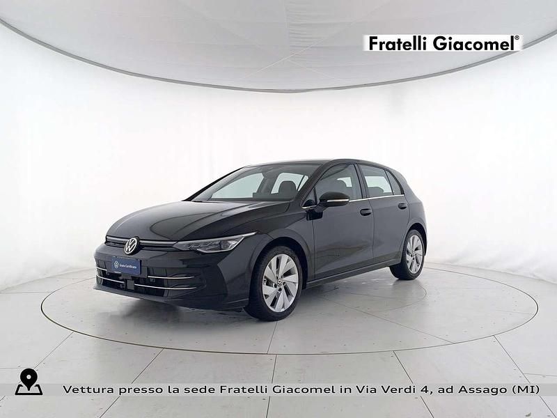Grenadill black metallizzato Usata 2025 VW Golf VIII Style Tre volumi | 30.900 € (Buon prezzo) - Immagine 1/4