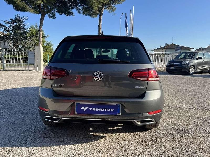 Usata VW Golf VII Highline 131 CV (96 kW) 2019 Grigio Utilitaria