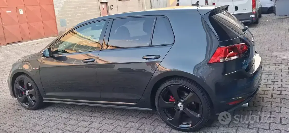 Usata VW Golf VII GTI 230 CV (169 kW) 2015 Grigio Berlina