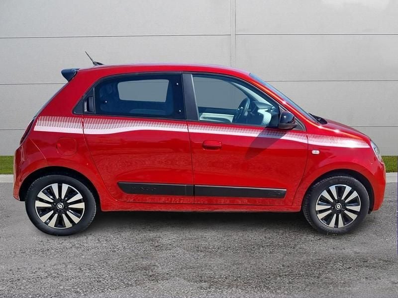 Usata Renault Twingo Urban Night 90 CV (66 kW) 2022 Rosso met Utilitaria