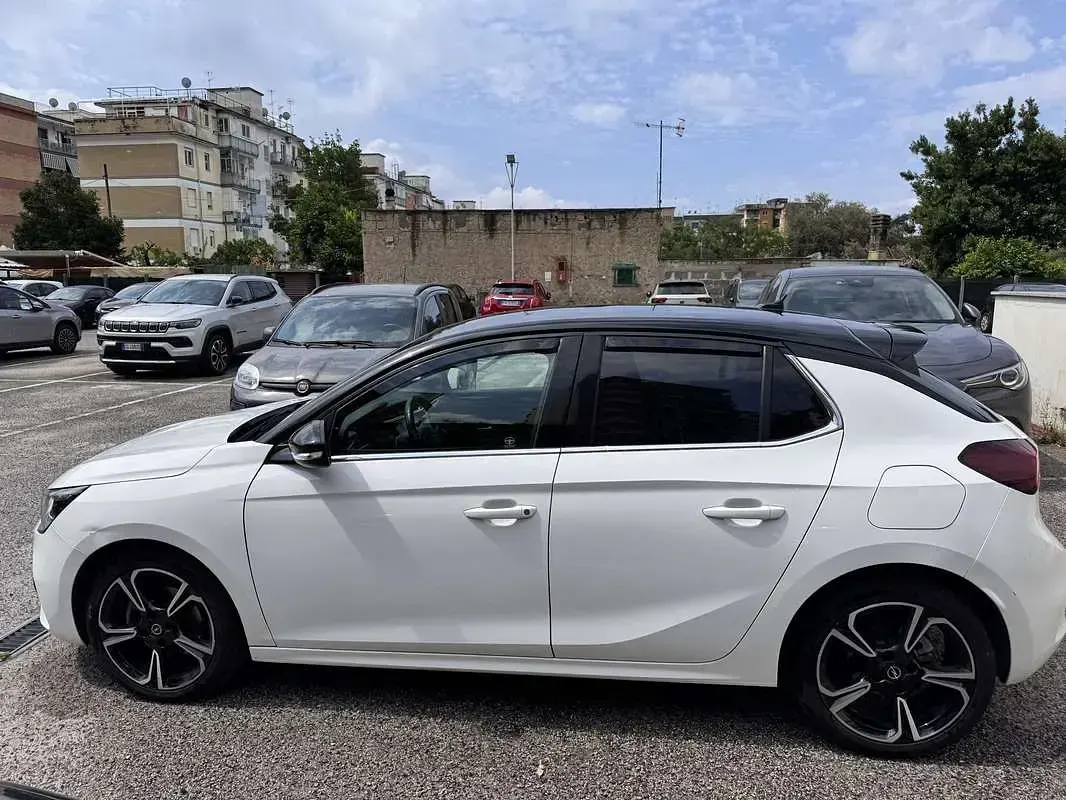 Usata Opel Corsa GS Line 101 CV (74 kW) 2021 Utilitaria