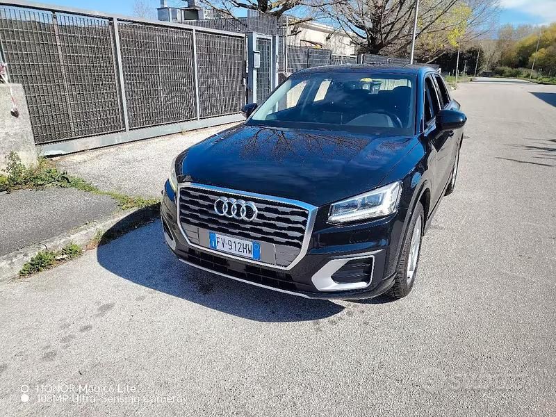 Usata Audi Q2 120 CV (88 kW) 2019 Nero SUV