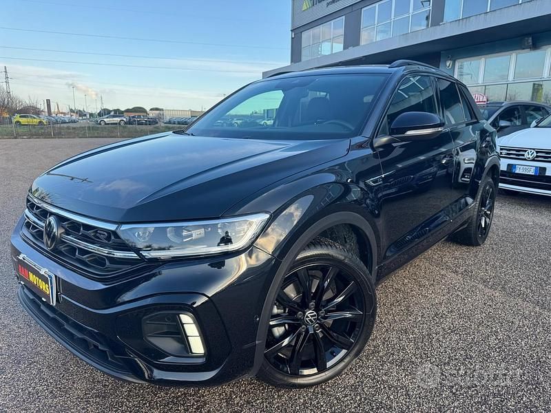 Usata VW T-Roc R-line 150 CV (110 kW) 2023 Nero SUV