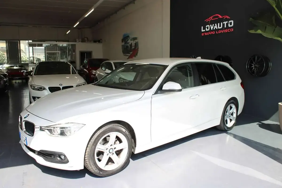 Usata BMW 318 Sport Line 150 CV (110 kW) 2018 Bianco Station wagon