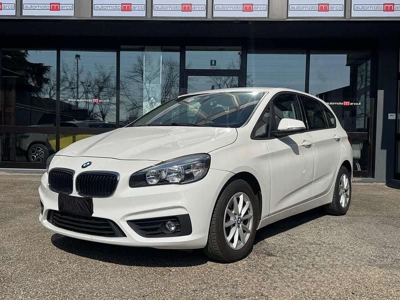 Usata BMW 218 Active Tourer Advantage 136 CV (100 kW) 2016 Bianco Monovolume