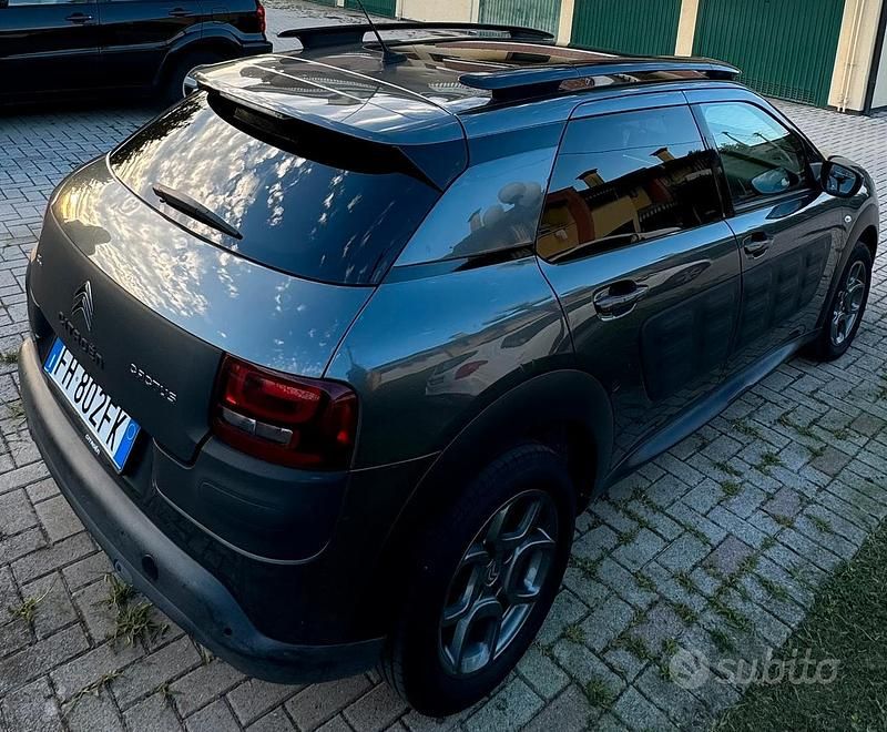 Usata Citroën C4 82 CV (60 kW) 2017 Nero Berlina