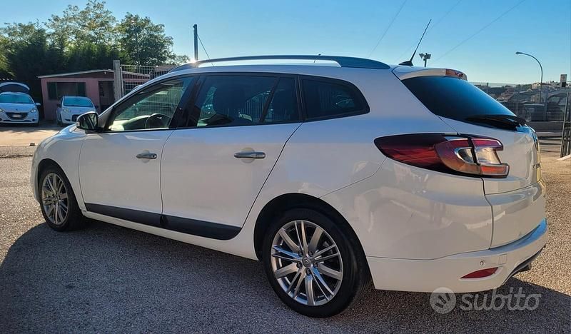 Usata Renault Mégane GrandTour 110 CV (80 kW) 2011 Bianco Station wagon