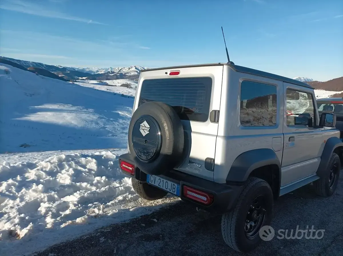 Usata Suzuki Jimny 102 CV (75 kW) 2023 SUV