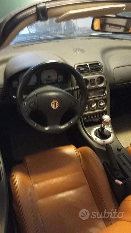 Usata MG F 120 CV (88 kW) 2000 Verde Cabrio