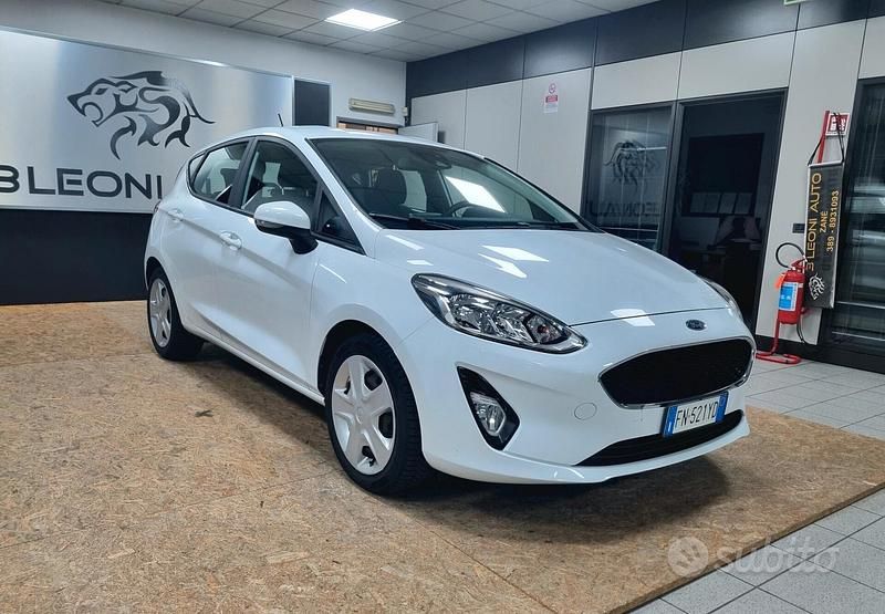 Usata Ford Fiesta 85 CV (62 kW) 2018 Bianco Berlina