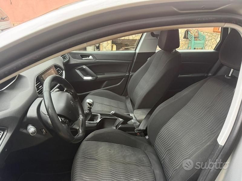 Usata Peugeot 308 115 CV (84 kW) 2015 Station wagon