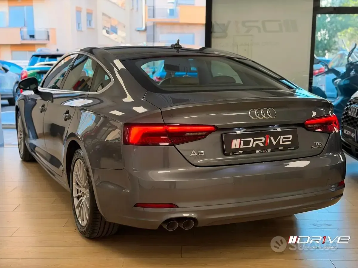 Usata Audi A5 Business 190 CV (139 kW) 2018 Grigio Coupé