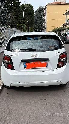 Usata Chevrolet Aveo 84 CV (61 kW) 2012 Bianco Berlina