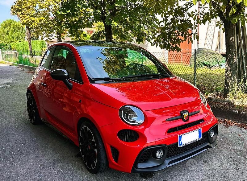 Rosso Usata 2021 Abarth 595 Competizione Due volumi | 19.500 € (Ottimo prezzo) - Immagine 1/4
