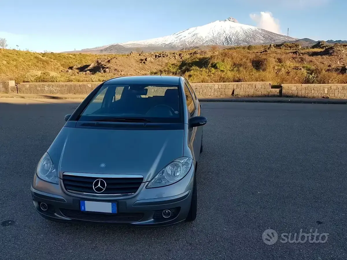 Usata Mercedes A180 109 CV (80 kW) 2005 Grigio Berlina