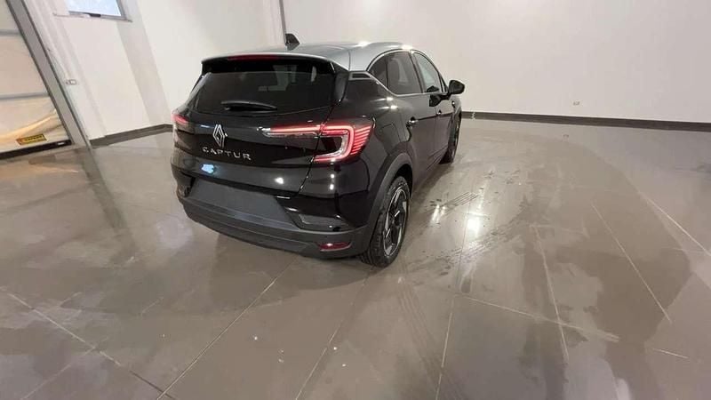 Nuova Renault Captur Techno 101 CV (74 kW) 2025 Nero metallizzato SUV