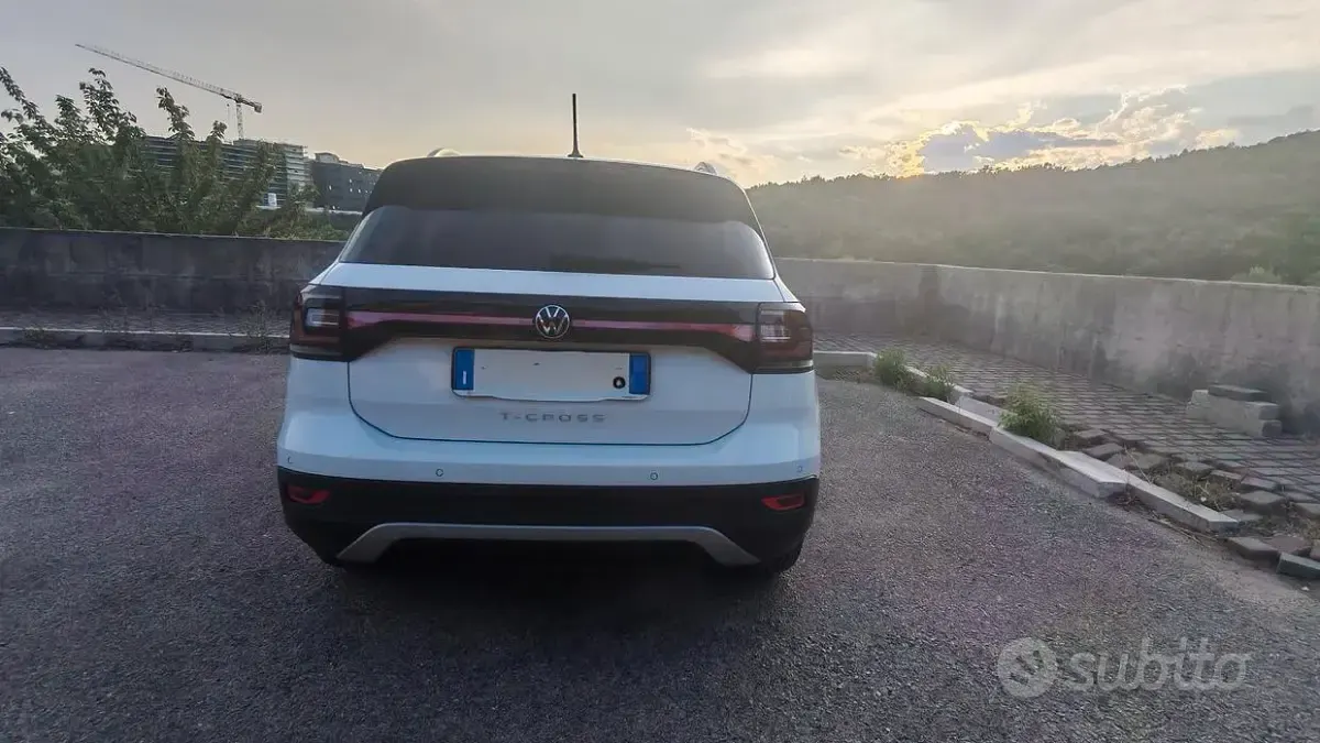 Usata VW T-Cross Advance 110 CV (80 kW) 2023 Bianco SUV