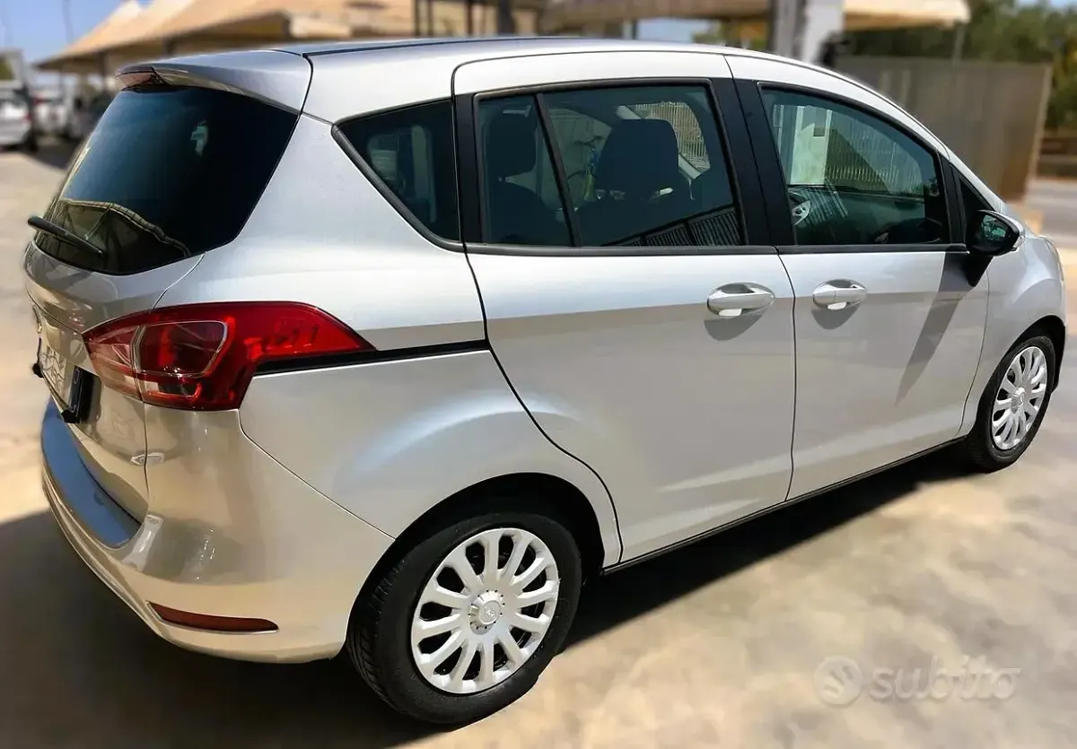 Usata Ford B-MAX Individual 95 CV (69 kW) 2013 Grigio Monovolume
