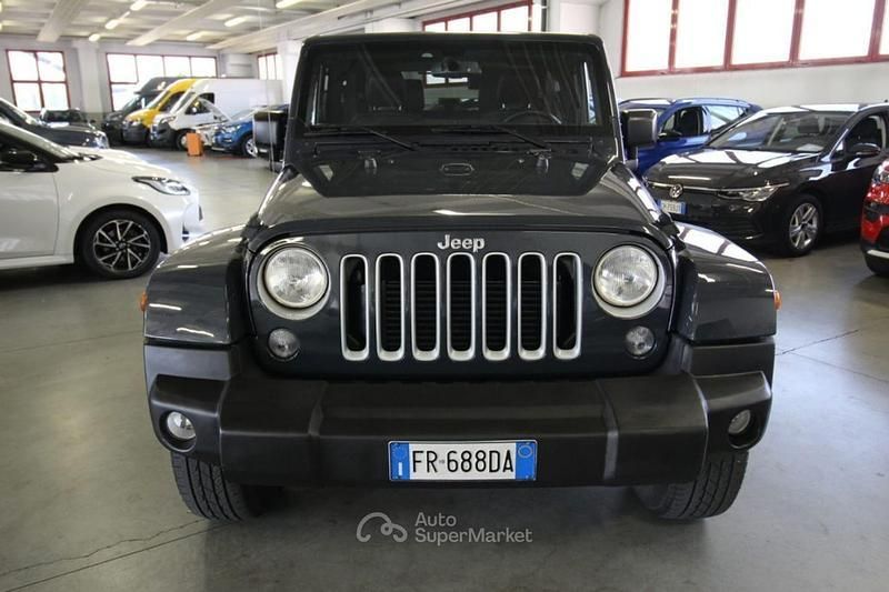 Grigio scuro Usata 2018 Jeep Wrangler Sahara SUV | 29.900 € (Super prezzo) - Immagine 1/4
