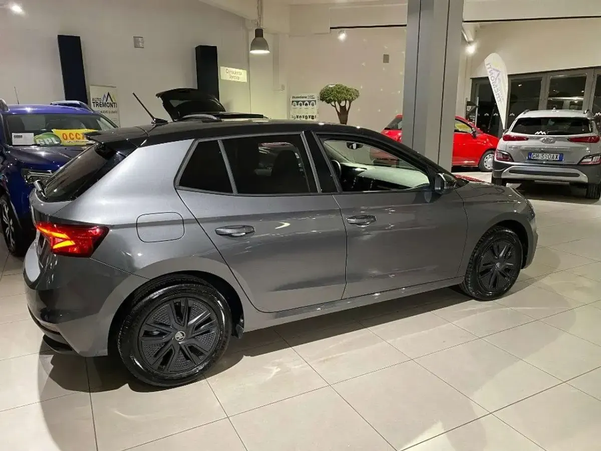 Usata Skoda Fabia Style 80 CV (58 kW) 2025 Grigio scuro Utilitaria