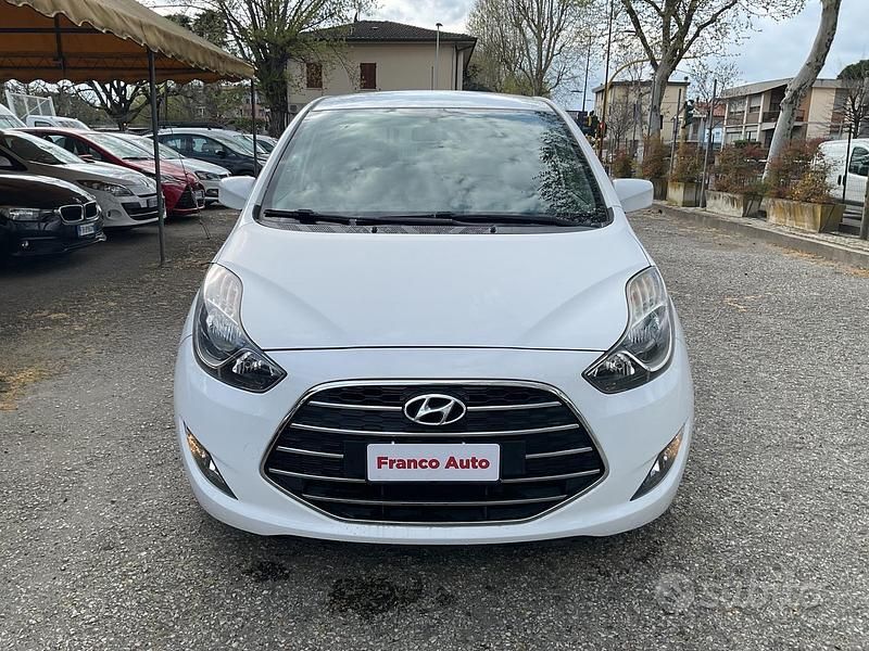 Usata Hyundai ix20 Xpossible 90 CV (66 kW) 2016 Bianco Utilitaria