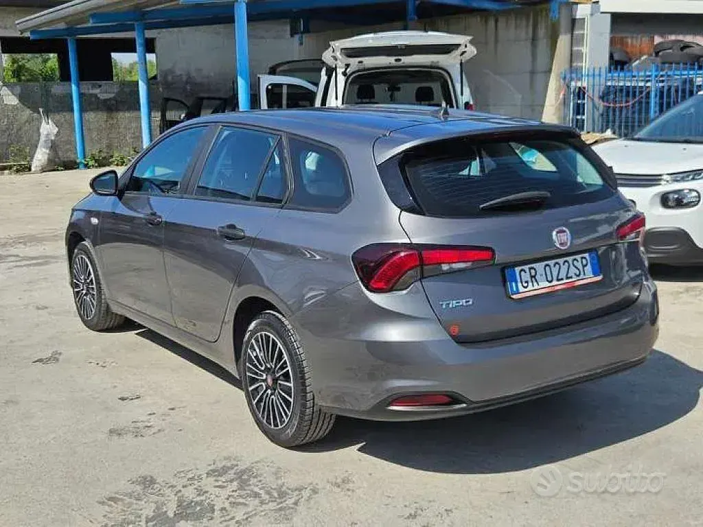 Usata Fiat Tipo S 131 CV (96 kW) 2023 Grigio Station wagon