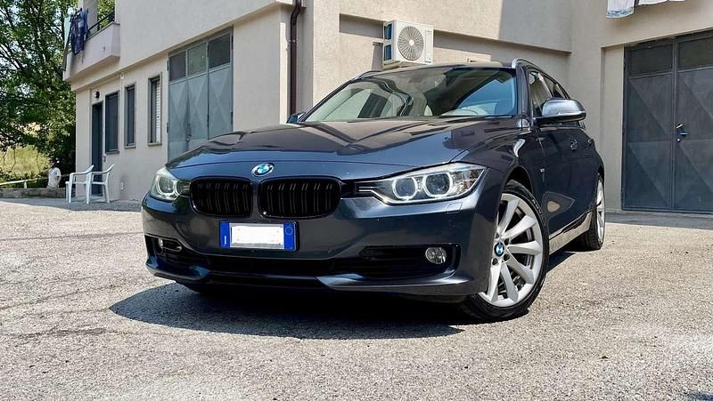 Usata BMW 330 258 CV (189 kW) 2012 Grigio Station wagon