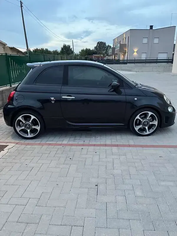 Usata Abarth 595 144 CV (105 kW) 2018 Nero Utilitaria