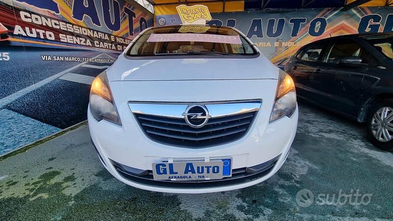 Usata Opel Meriva 120 CV (88 kW) 2012 Bianco Monovolume