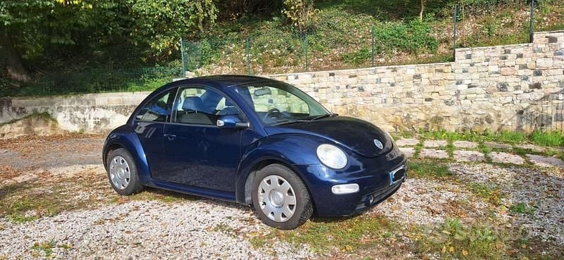 Usata VW New Beetle 2005 Blu Utilitaria